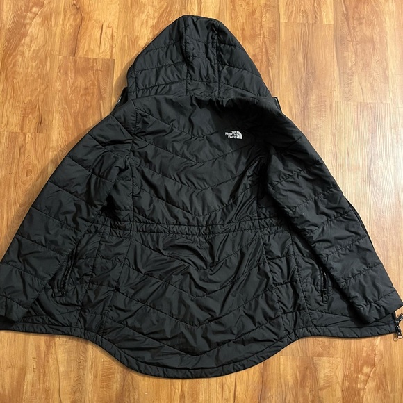 The North Face Women's Black Hooded Jacket - Picture 4 of 8